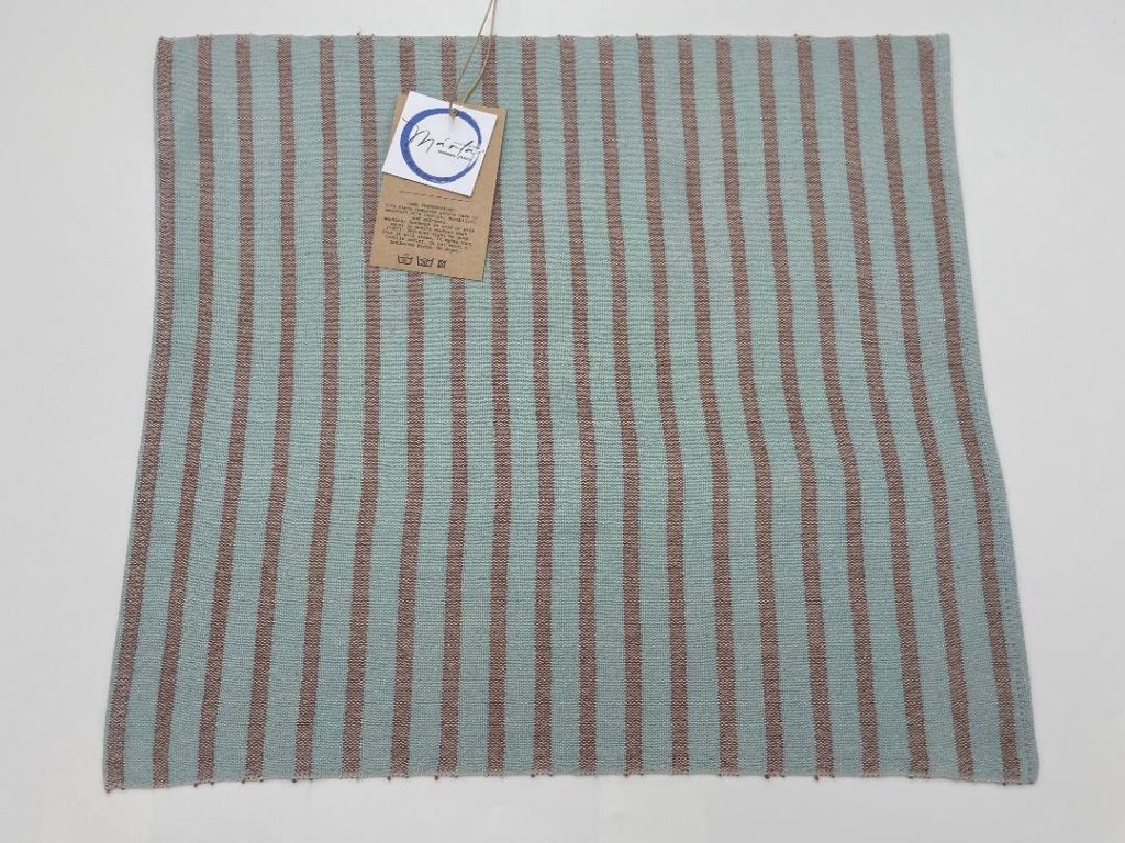 Világoskék-barna csíkos csomagoló textil kép 2