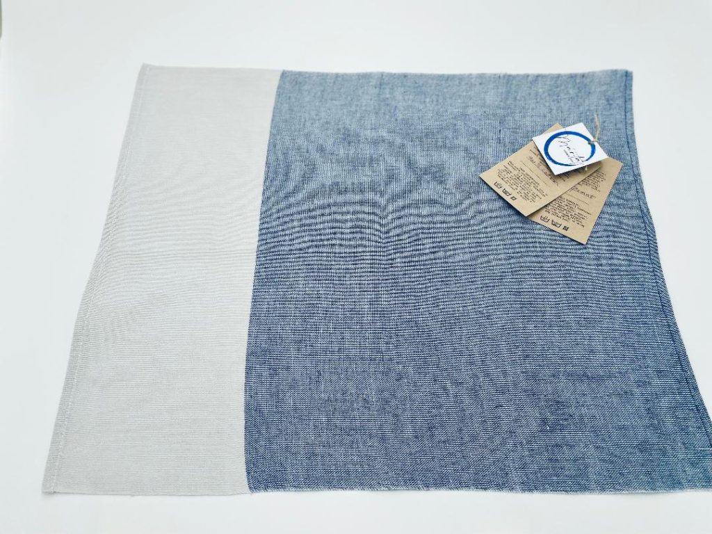 Tengerészkék-elefántcsont színű csomagoló textil kép 2