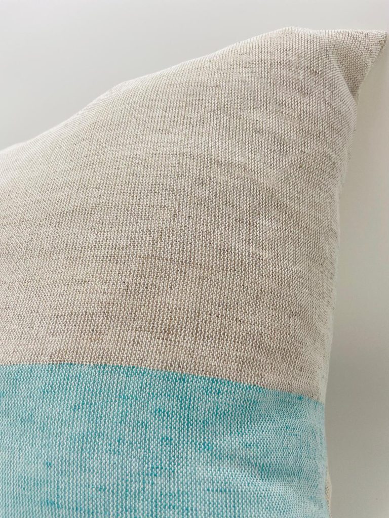 Türkiz-homokszínű len díszpárnahuzat kép 2